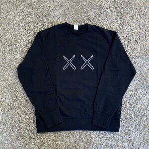 Uniqlo x Kaws Crewneck